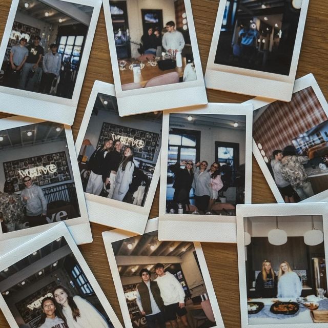 VERVE open house this Thursday, 1/19 👀
3PM - 7PM @ 1215 Lincoln St. 

bring your friends to secure housing & enjoy:
🍕FREE pizza 
♥️ custom sicker bar 
💲waived upfront fees 
& so much more 

don’t get FOMO… RSVP link in bio 🔝