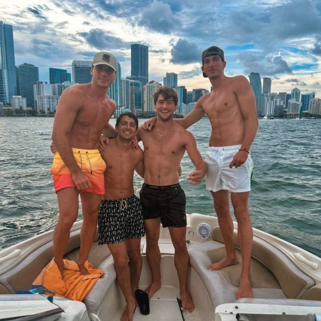 VERVE residents know how to spring break🌴

this is living your best damn life