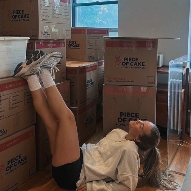move-in ready, just in time for rush 📦✨

free early move-in dates at VERVE
because it’s you > everything