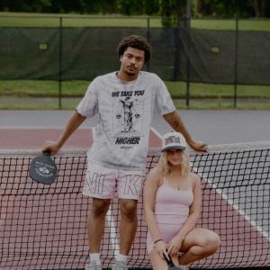 serving 🏓

can’t wait to spend my summers @ the VERVE pickleball courts 

join our VIP list & receive exclusive construction updates