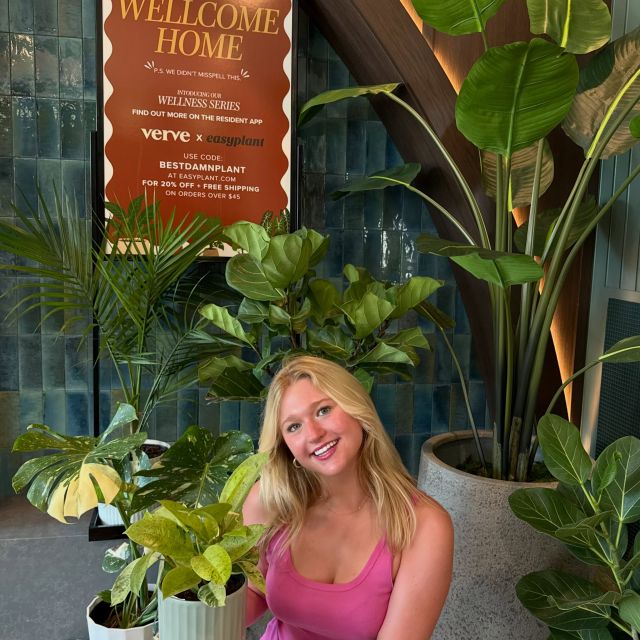 still looking to add some greenery to your new space? use code BESTDAMNPLANT for 20% off + free shipping! @easyplant 

ps check out plant tips video on our page and enter to win our giveaway for a free easyplant! 🪴 

#vervecolumbia #studenthousing #uofsc